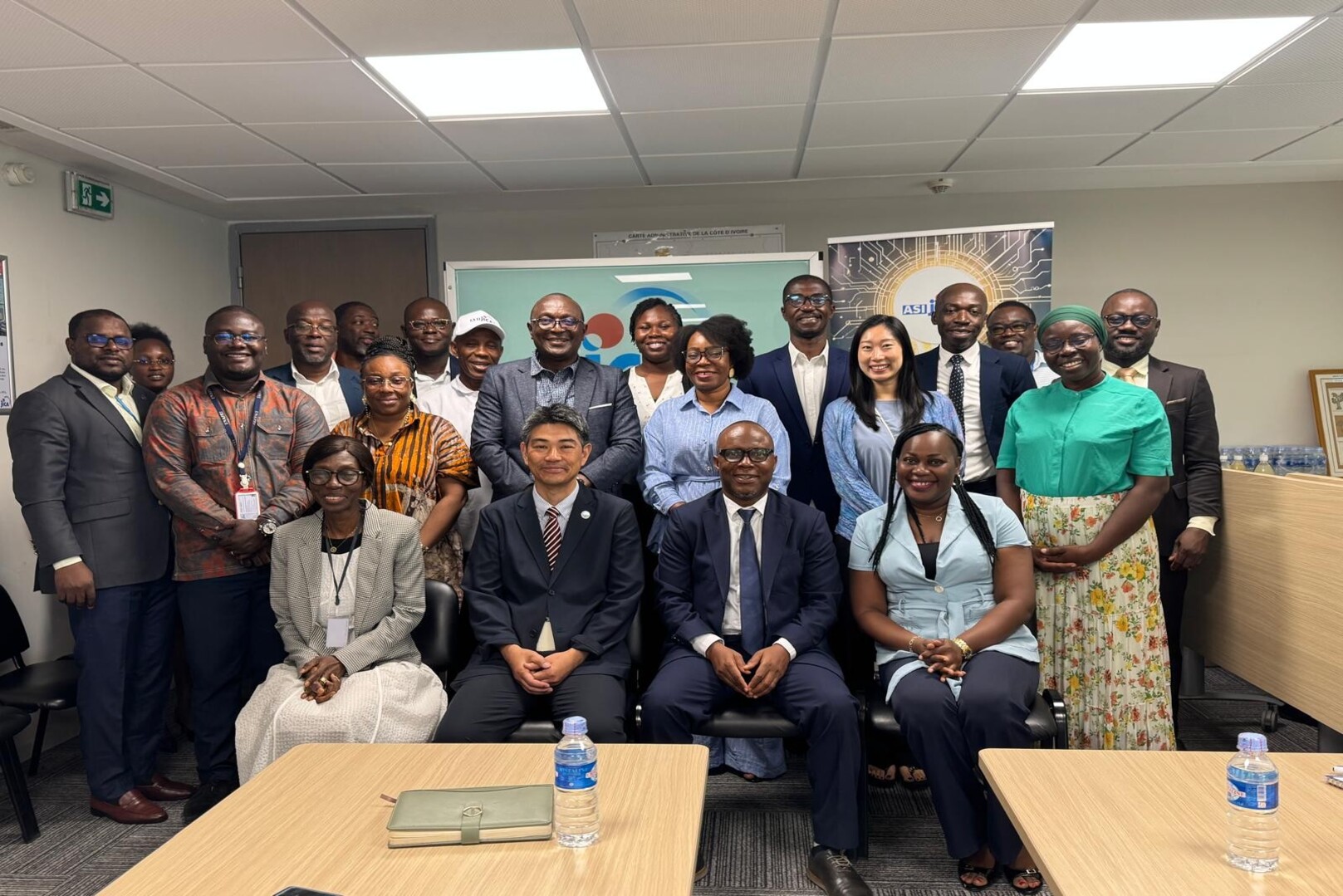 Former trainees discover JICA projects in Côte d’Ivoire